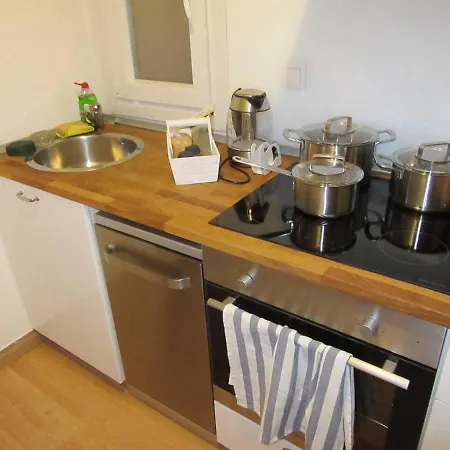 2 Bed Flat - Sleeps 4 - Pets - Wifi Διαμέρισμα *